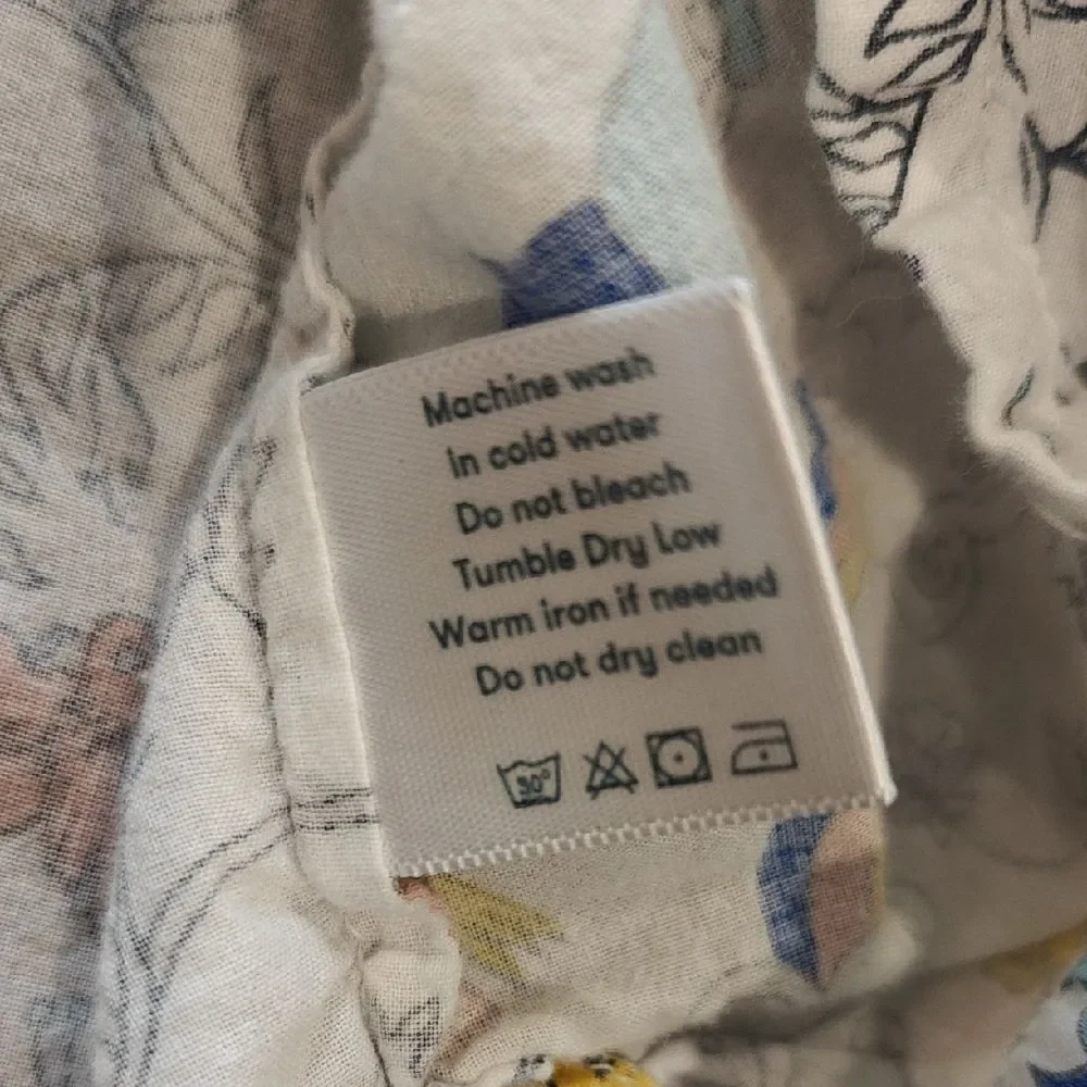 Roller Rabbit Blue and Yellow Horse Print Pajama Shirt (Top Only)